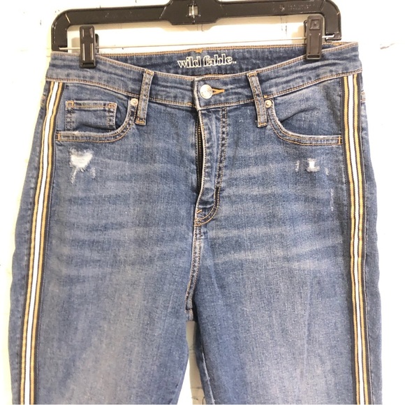 Wild Fable Target High Rise Skinny Medium Wash Minor Distressed Jeans Sz 10 Blue - Picture 3 of 6